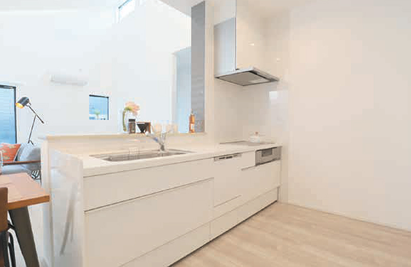 広々したシステムキッチン