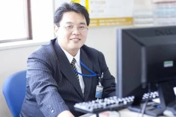 畠中　均
