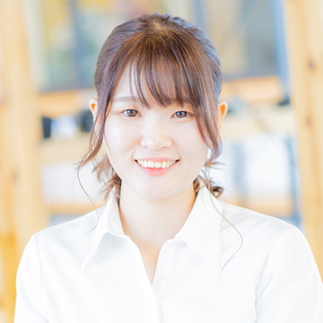 長友　恵実